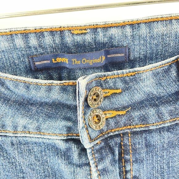 Levi’s Slender Boot Cut Jeans 526 mid wash EUC 12 - Picture 11 of 14